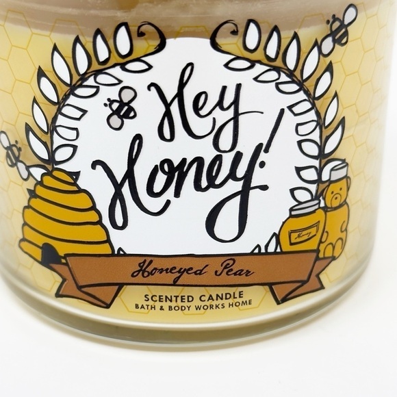 Bath & Body Works Hey Honey 3 Wick Candle - Picture 3 of 4